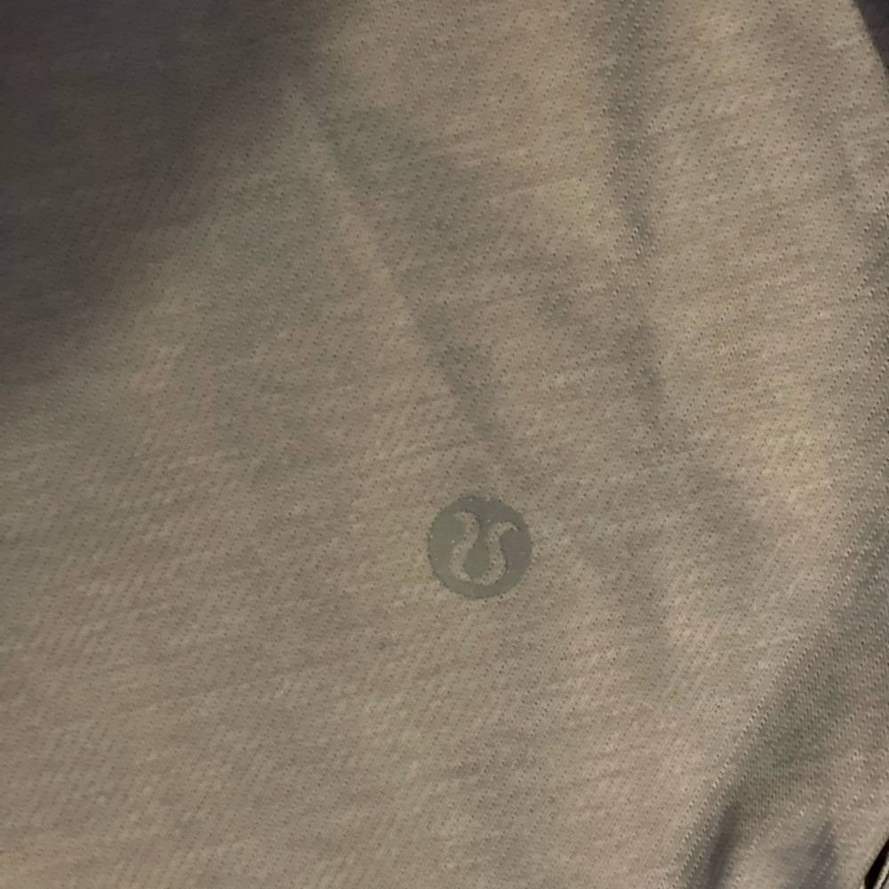 Lululemon Swiftly Relaxed Fit High-Low Top